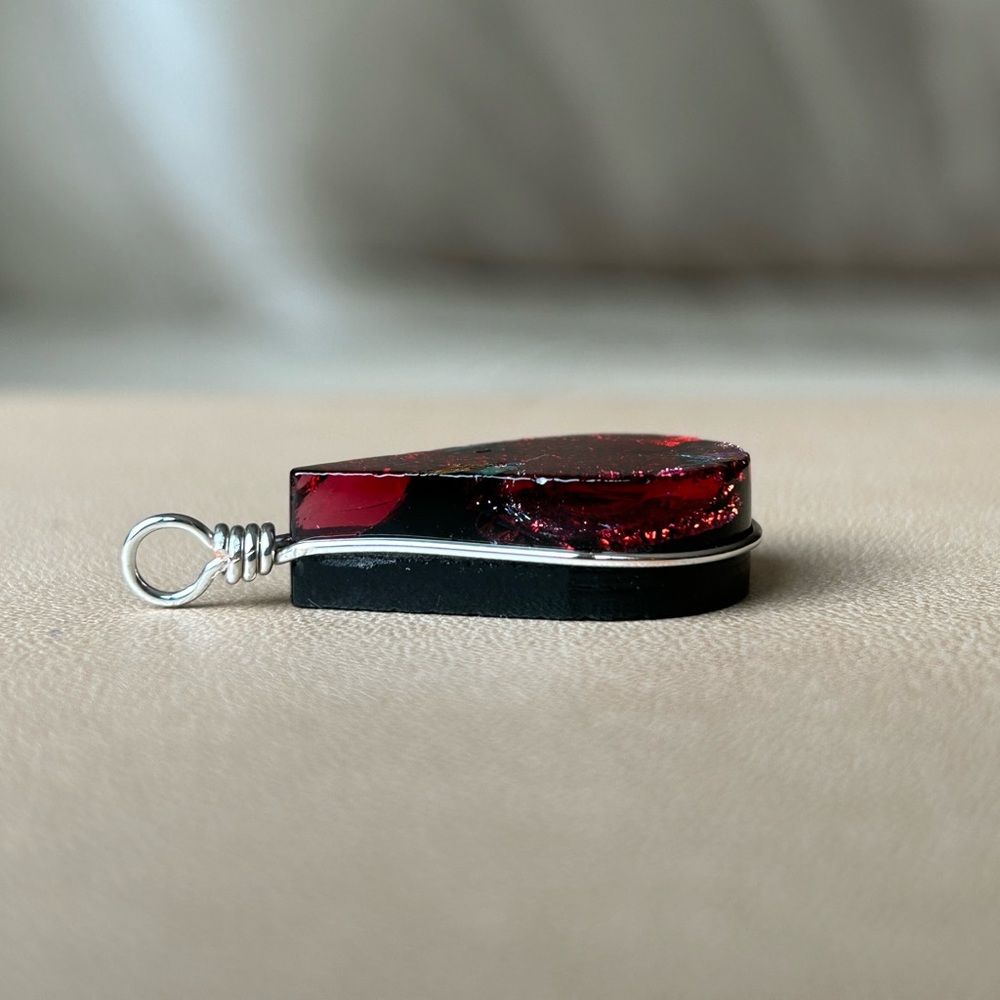 Glass Pendant - Picture 4 of 4